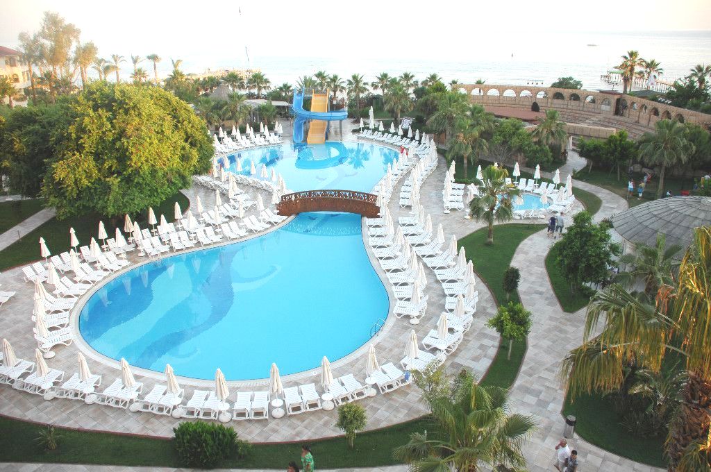 Insula Resort and SPA