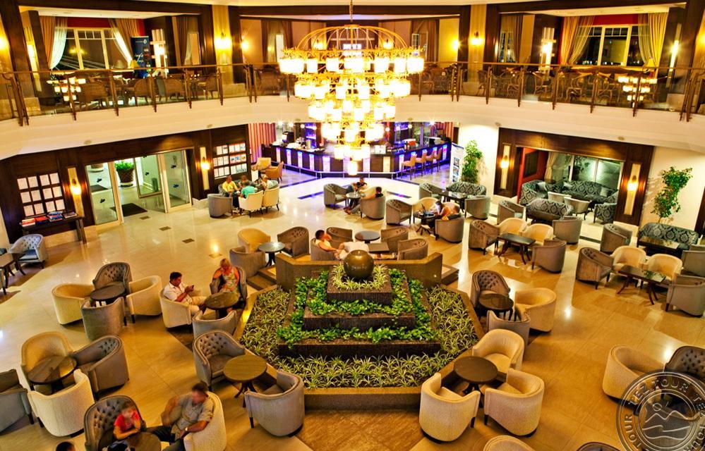 Crystal Paraiso Verde Resort Hotel