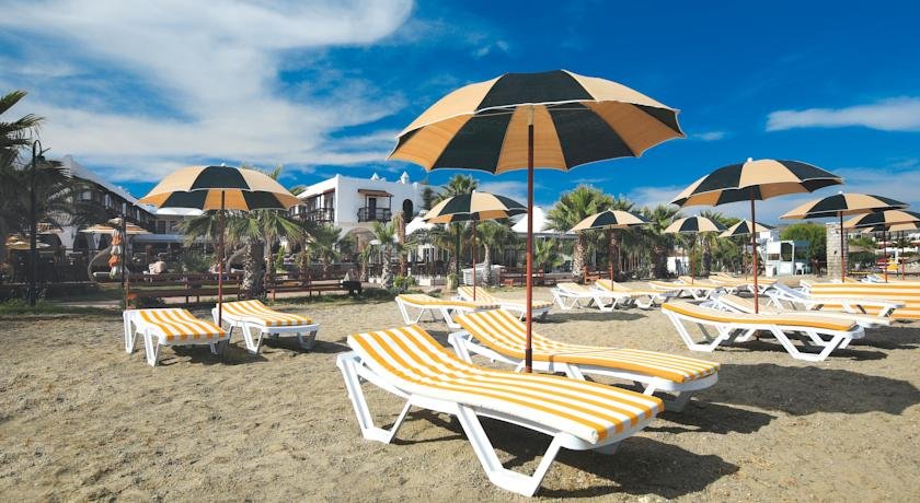 Costa Bitezhan Beach Hotel